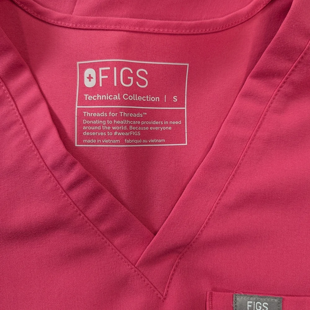 Figs Women's Scrub Set in Bright Pink - Picture 2 of 3